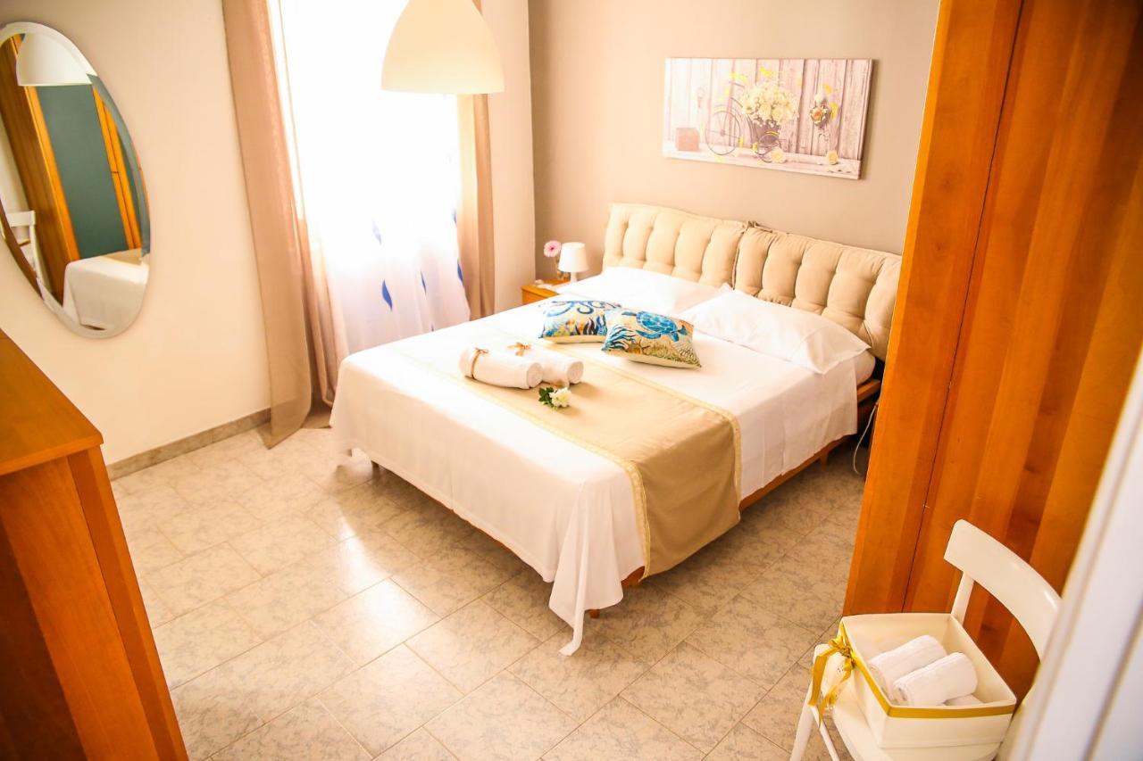 B&B La Dimora Di Tommaso Apartment - Dimora Storica Bike Friendly Ortona Bagian luar foto
