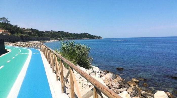 B&B La Dimora Di Tommaso Apartment - Dimora Storica Bike Friendly Ortona Bagian luar foto